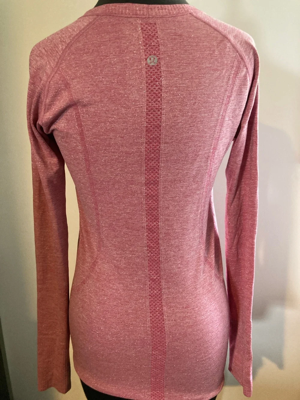 Lululemon Set Lot of 2 Swiftly Tech Sparkle Tops Rare Special Edition S555